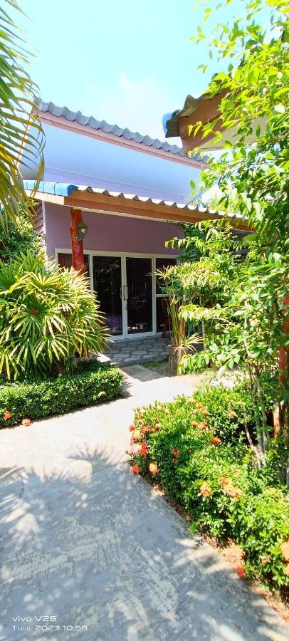 Lucky Bungalows Ko Mook Exterior photo