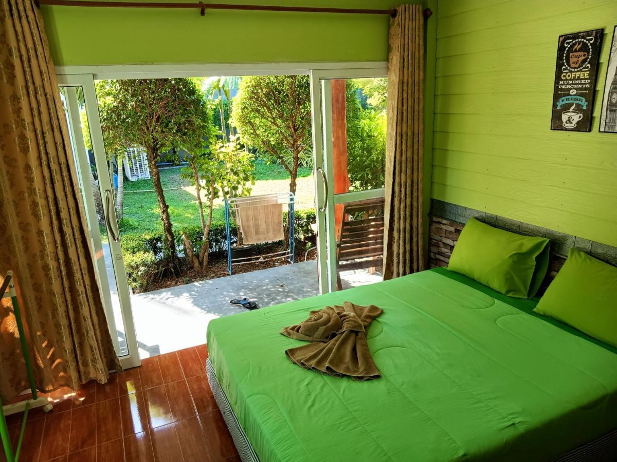 Lucky Bungalows Ko Mook Exterior photo