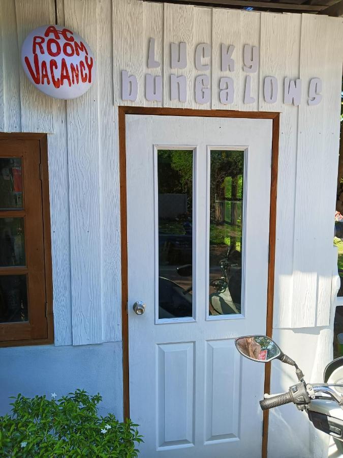 Lucky Bungalows Ko Mook Exterior photo